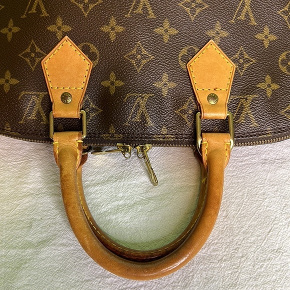 3 𝑳𝒐𝒖𝒊𝒔 𝑽𝒖𝒊𝒕𝒕𝒐𝒏 𝑨𝑳𝑴𝑨 𝑷𝑴 (Date Code BA0926) - Picture 8 of 12